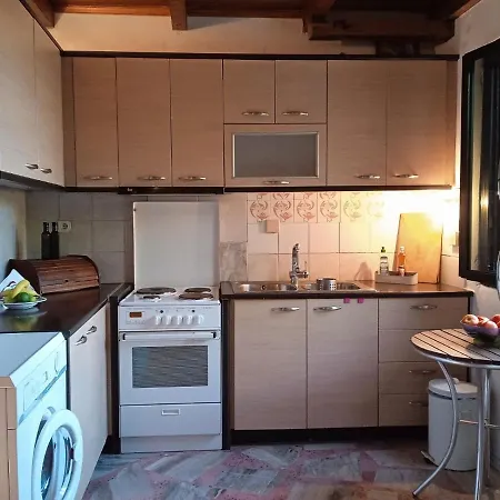 Family Maisonette 3min Walk To The *