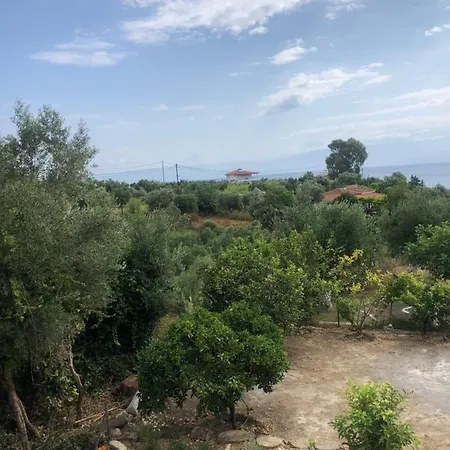Family Maisonette 3min Walk To The Holiday home